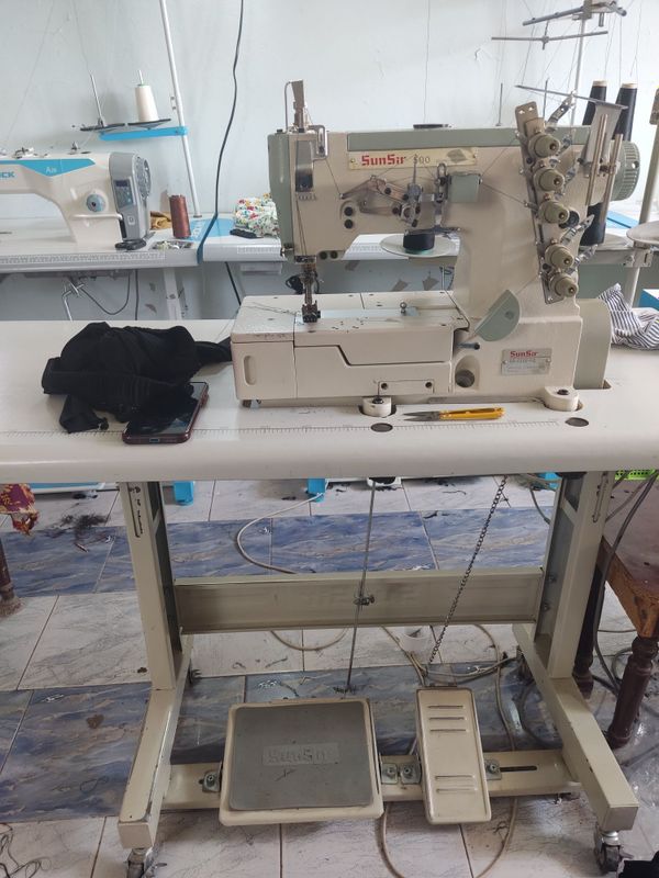 Reshma tikuv mashinasi elektronniy Reshma tikuv mashinasi elektronniy