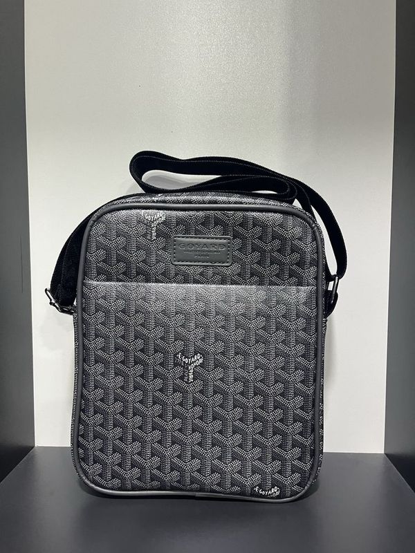 Goyard sumka.