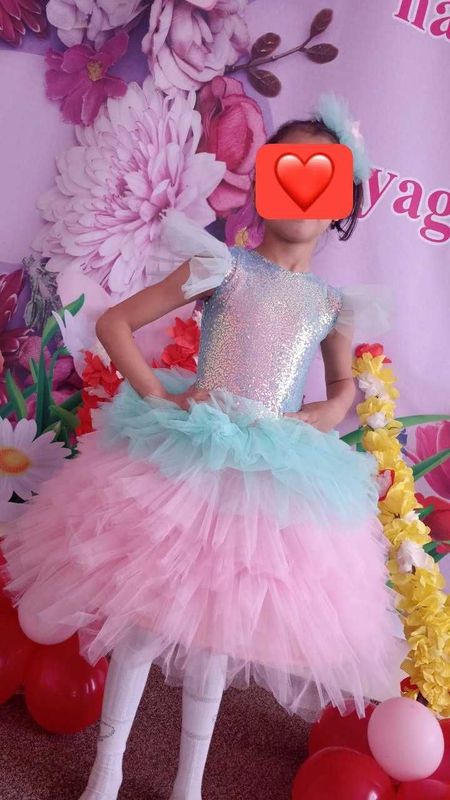 Qizlar uchun koʻylak Qizlar uchun koʻylak