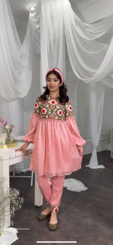 Dvoyka kelinlar uchun Dvoyka kelinlar uchun