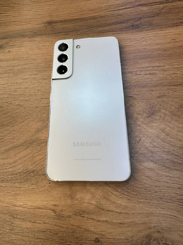 Samsung S22 Корейский Samsung S22 Корейский