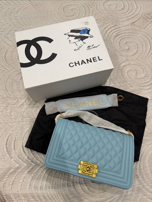 Сумка CHANEL новая Сумка CHANEL новая