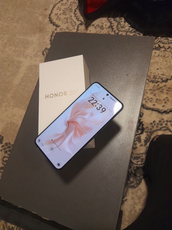 Honor 200 256g 8+8 ozu Honor 200 256g 8+8 ozu