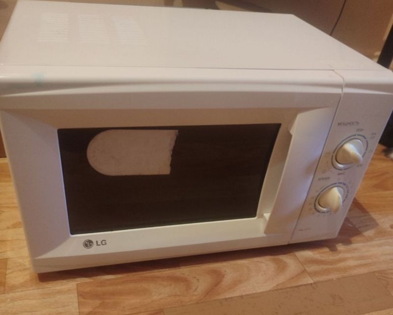 Продается микроволновка марки LG