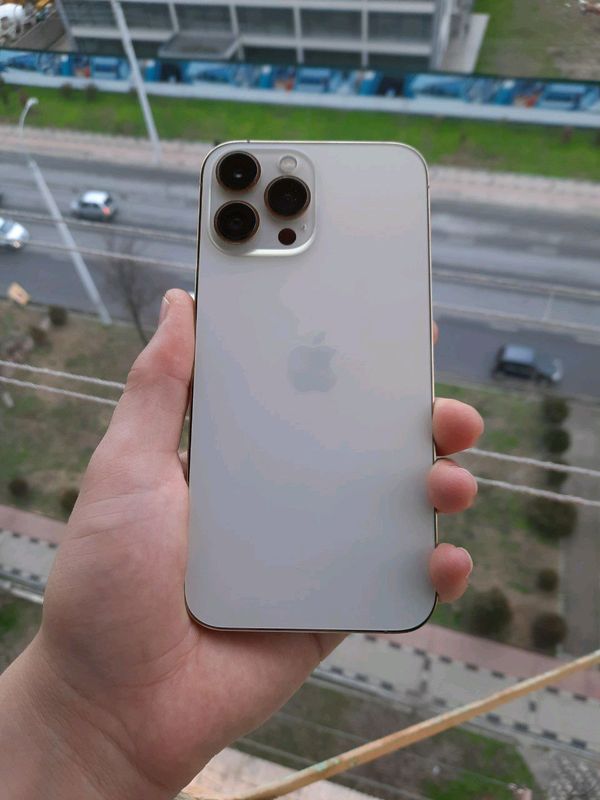 iPhone 15 Max holati alo kelishamiz iPhone 15 Max holati alo kelishamiz