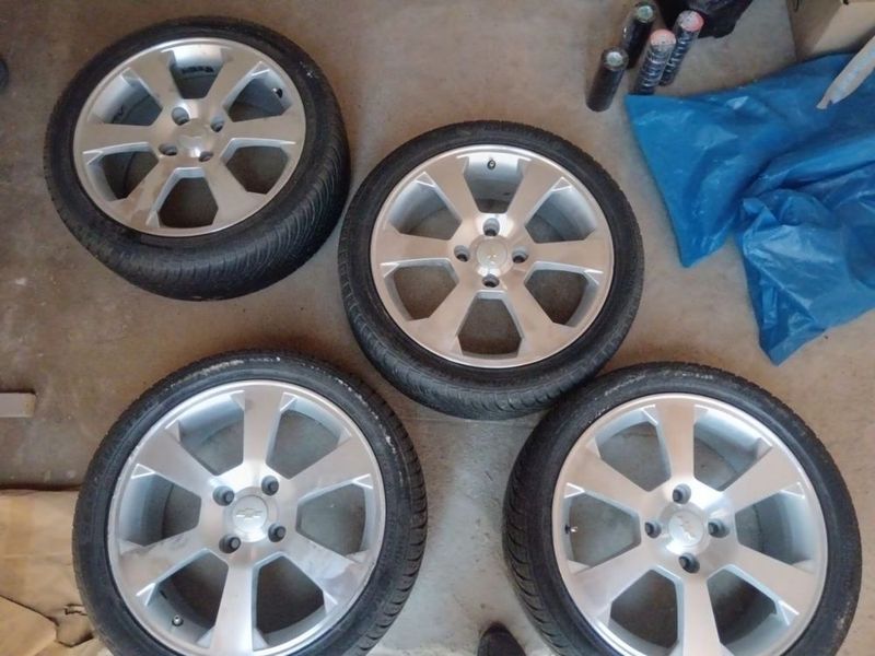 R17 diska balon holati zor r15 ga obmen bor R17 diska balon holati zor r15 ga obmen bor