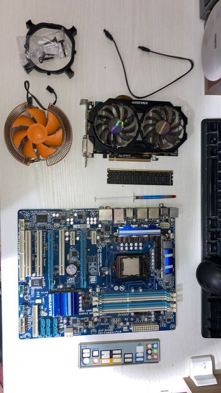 Komp kamlekt , cpu , gpu , ram , motherboard Komp kamlekt , cpu , gpu , ram , motherboard