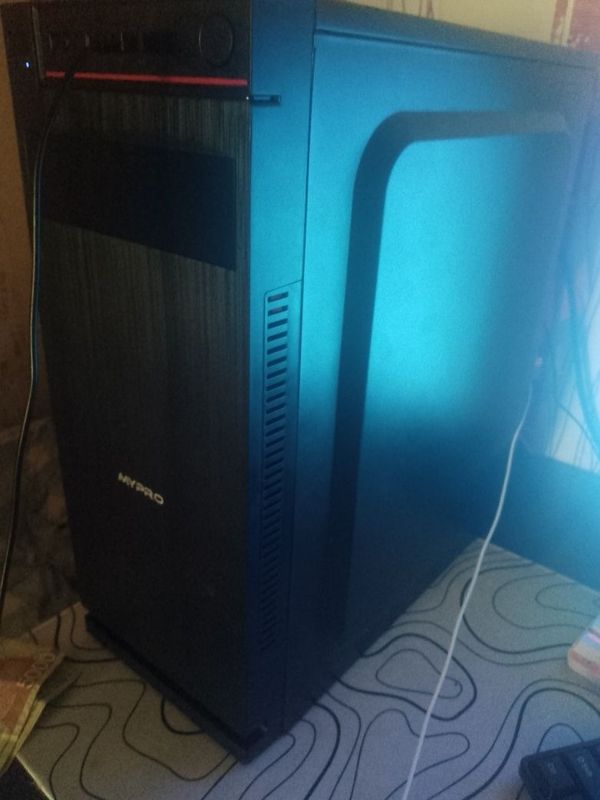 Продам офисный кейс без перефирии на процессоре e5300 Продам офисный кейс без перефирии на процессоре e5300