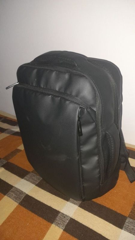 Ryukzak zamonaviy yangi