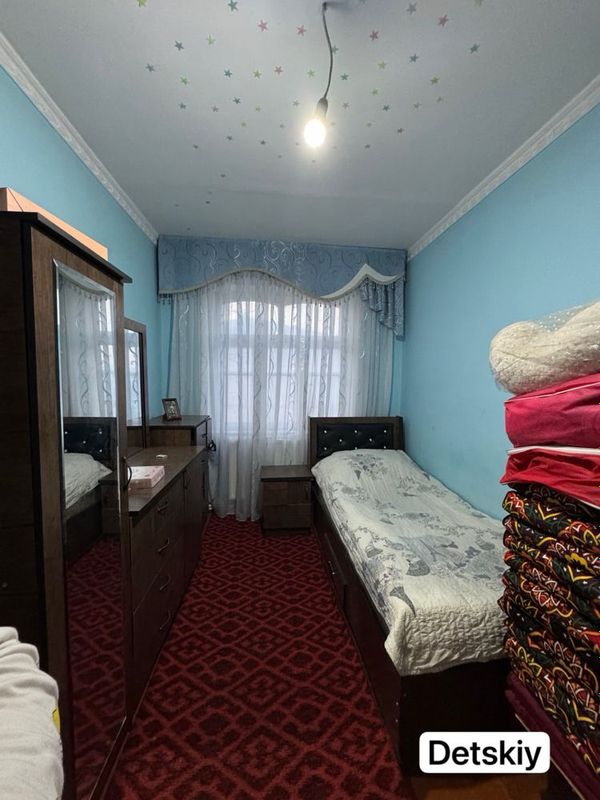 Nurafshon shahar markazida srochniy 3xonali 65m,kv, sotiladi Nurafshon shahar markazida srochniy 3xonali 65m,kv, sotiladi