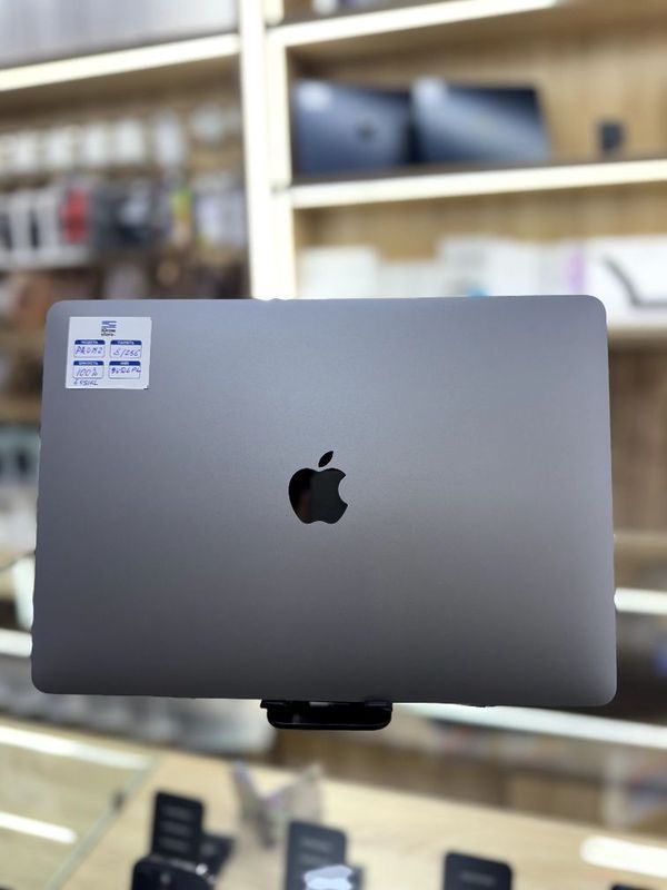 Macbook Pro M2 8/256