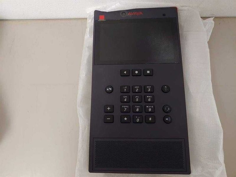 IP видеотелефон руководителя Avaya Vantage K155 VoIP Video-phone