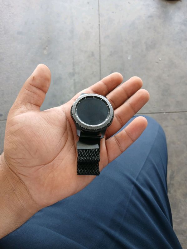samsung Giar s3 Soat samsung Giar s3 Soat