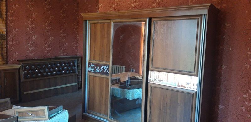 Eski mebel kamplekt .2 yil ishlatilib yigib olib quyilgan mebel Eski mebel kamplekt .2 yil ishlatilib yigib olib quyilgan mebel