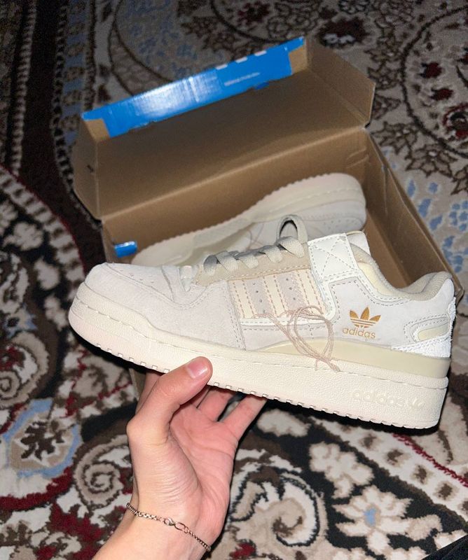 Adidas Adidas
