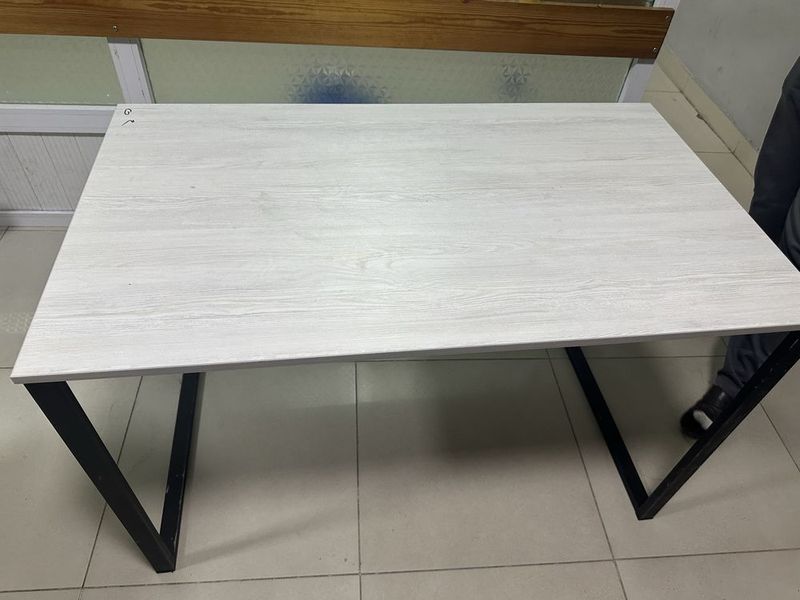 Stol loft yangidek Stol loft yangidek