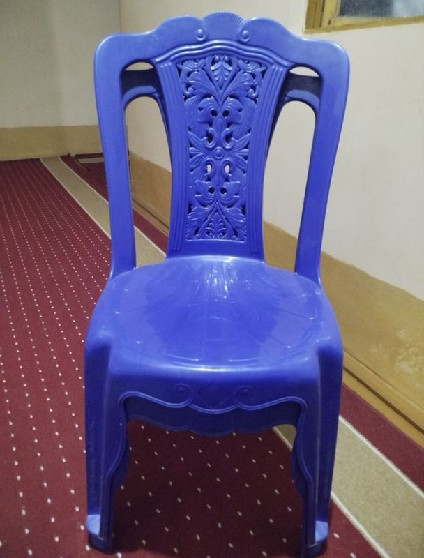 Ustar kursilar plastmassa