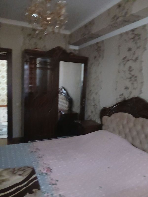 Шахар марказида жойлашган 3 хонали квартира ижарага берилади Шахар марказида жойлашган 3 хонали квартира ижарага берилади
