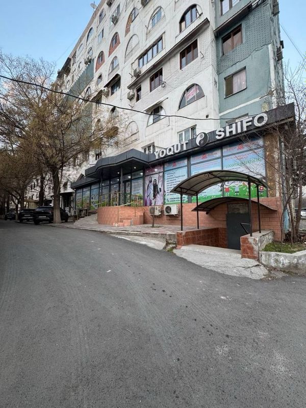 Аренда нежилое. 1-Линия Ор; Мега Планет Ахмад дониш 300 кв.м Аренда нежилое. 1-Линия Ор; Мега Планет Ахмад дониш 300 кв.м