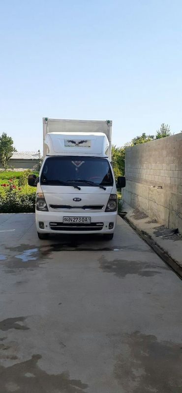 KIA BONGO SOTILADI yili 2009 motori 138 tali gazi 3 ta 80 talik moshi