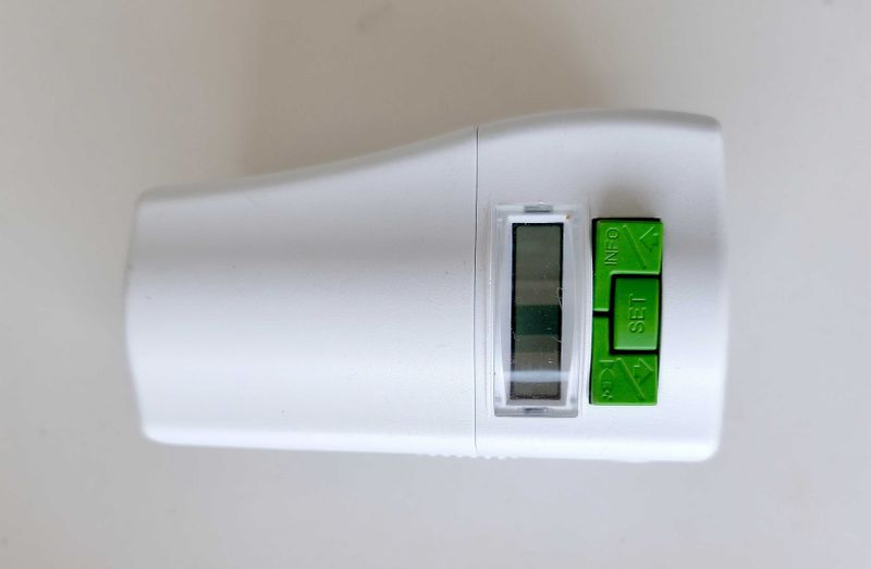 продается автоматическая кормушка TETRA продается автоматическая кормушка TETRA