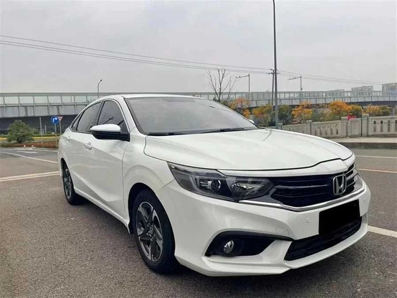 Honda Crider Yangyilga maxsus aksya