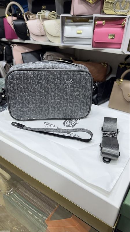 Сумка Goyard через плечо Сумка Goyard через плечо