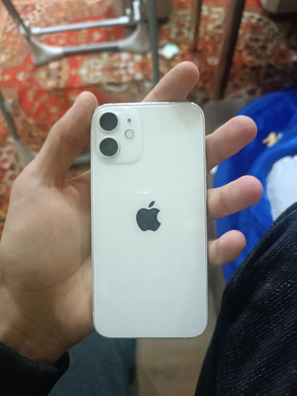 Iphone 12 mini sotiladi