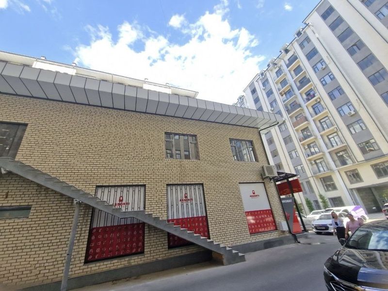 Продается коммерческое помещение 178м2 улица Махтумкули Продается коммерческое помещение 178м2 улица Махтумкули