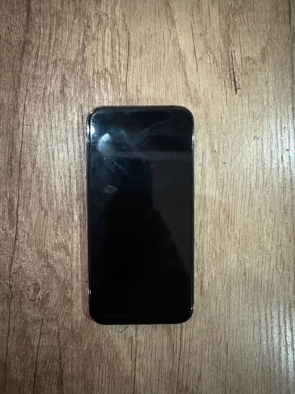 IPhone 13 pro sotiladi IPhone 13 pro sotiladi
