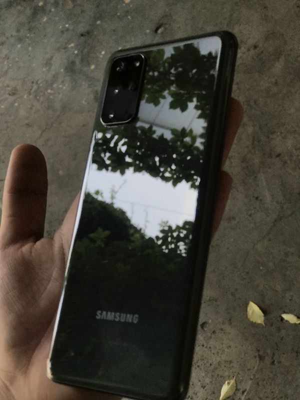 Samsung S20+ 5G Samsung S20+ 5G