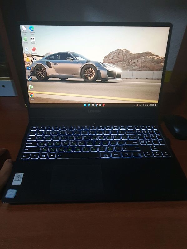 Noutbook Gaming Lenevo Legion 5, i7-8750H, GTX1060 Noutbook Gaming Lenevo Legion 5, i7-8750H, GTX1060