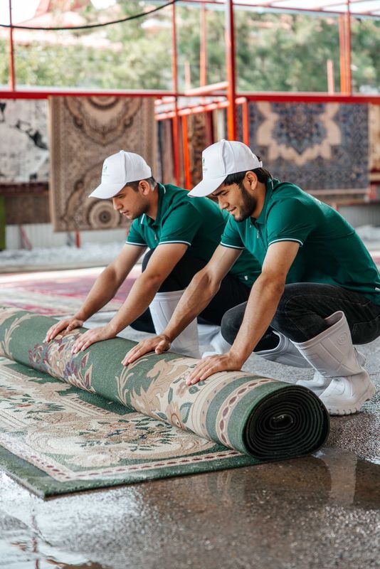 Gilam yuvish / Стирка ковров / Samarqand