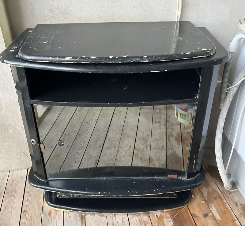 Televizor pastavka sotiladi