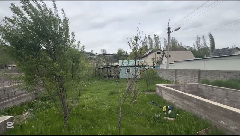 продается земельный участок в чирчике возле речки. продается земельный участок в чирчике возле речки.