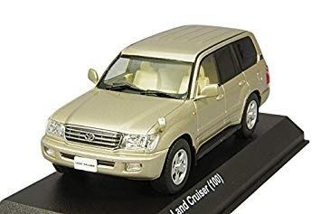 Продам коллекционную модель в масштабе 1 43 Toyota Land Cruiser 100