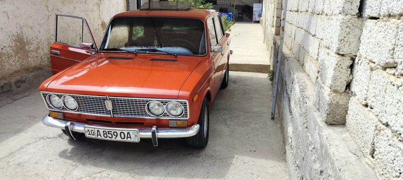 Vaz 21033 srochna sotiladi