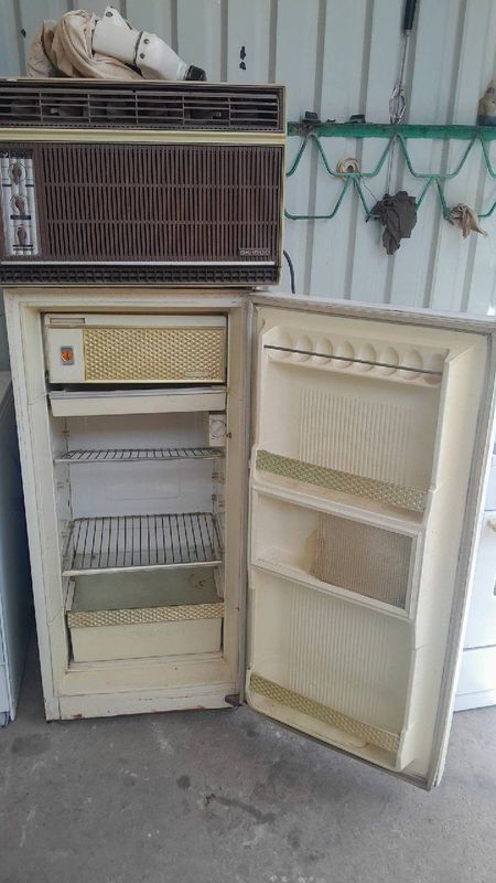 Срочно продаётся кондиционер 1,5 Срочно продаётся кондиционер 1,5