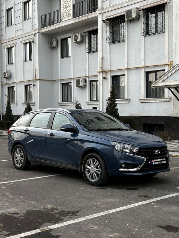 •Lada Vesta 1.8 2019•