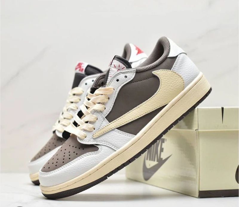 Nike Travers Scott Nike Travers Scott
