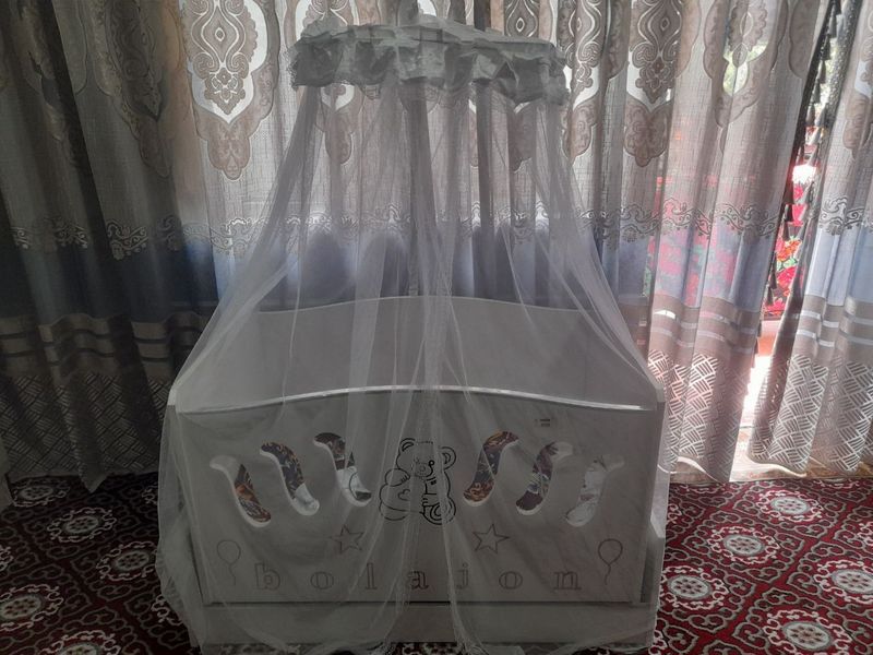 Manej bolalar uchun yangidek Manej bolalar uchun yangidek