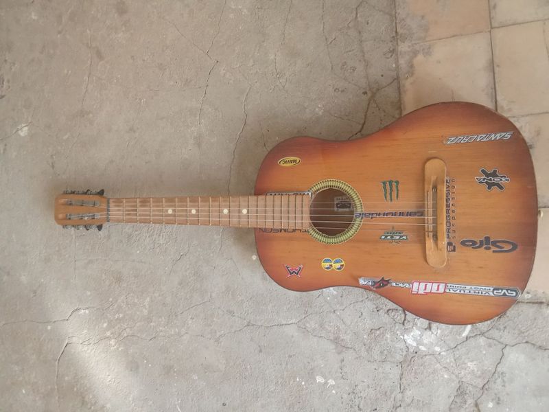 Sovetskoy gitara. Sovetskoy gitara.