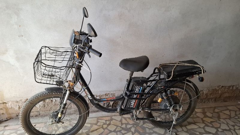 Velo skuter sotiladi Velo skuter sotiladi