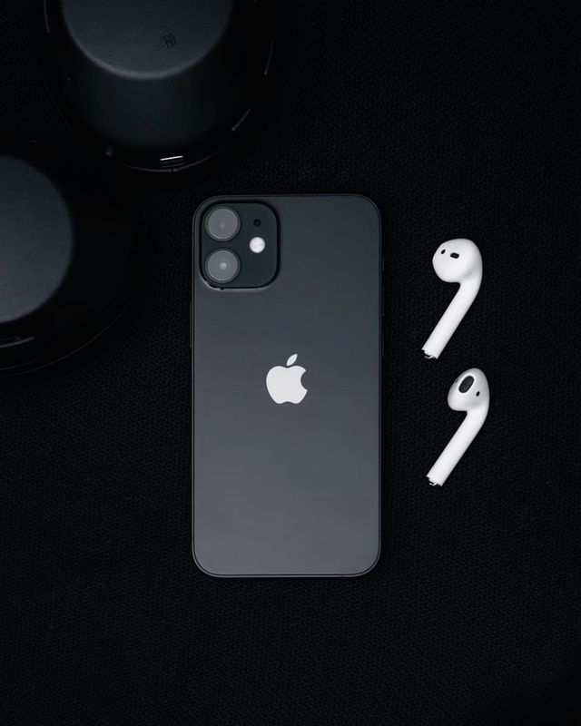 iPhone 11 128GB 97% Родная Емкость iPhone 11 128GB 97% Родная Емкость