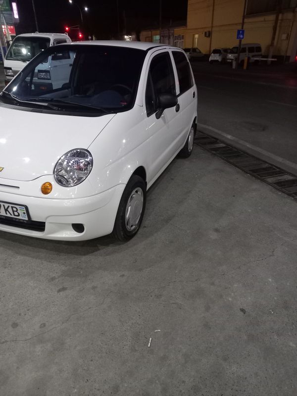 Matiz 2016 sotiladi gaz 3100$ kraskasi bor
