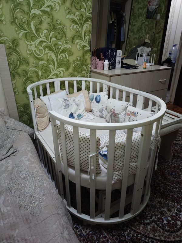 Детский крават, 2 дона бор , 1. б/у. 2 янги Детский крават, 2 дона бор , 1. б/у. 2 янги