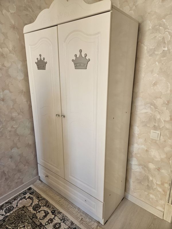 Shkaf detskiy b/u sotiladi Shkaf detskiy b/u sotiladi