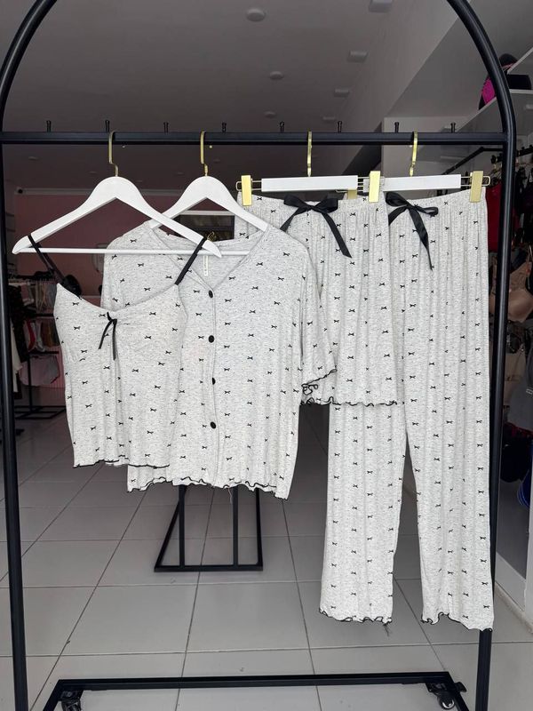 Pijama 4ka Pijama 4ka