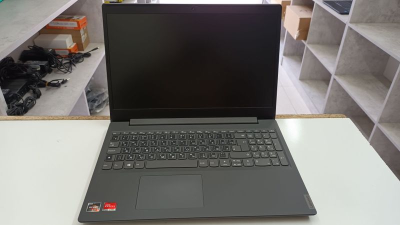 Lenovo ноутбук V15