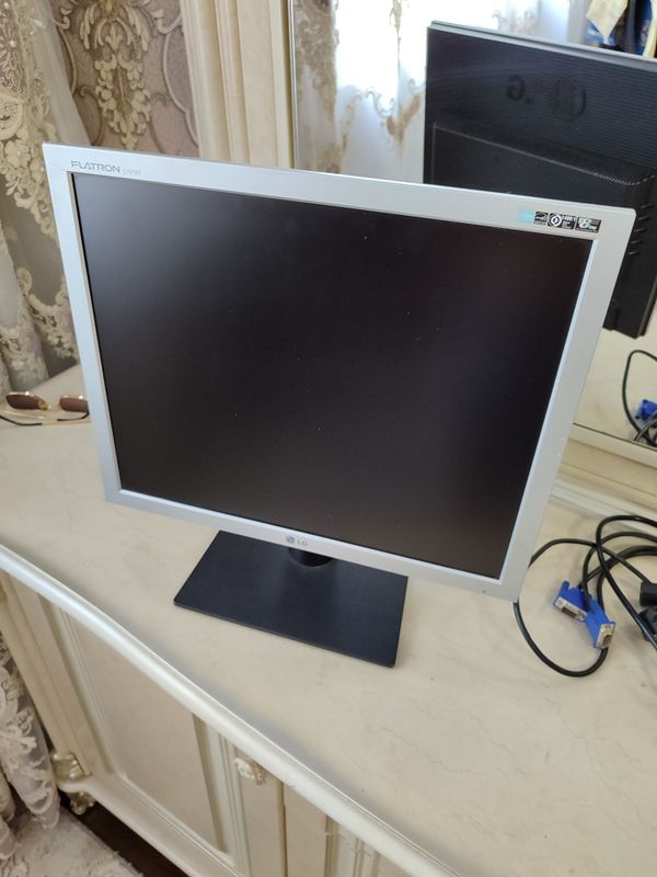 LG monitor flatron L1919s LG monitor flatron L1919s